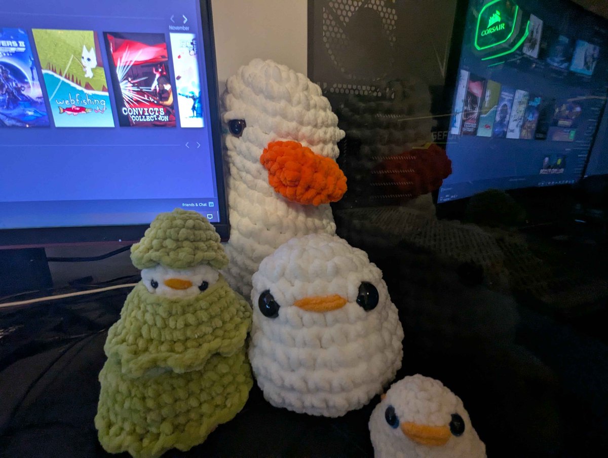 Hope everyone had a nice Christmas, even one of the ducks got dressed up!

We'll be off to Scotland soon for DunDev so we're taking a little break from now till January 6th!

Have a happy new year!
More about DunDev: dun-dev.com
