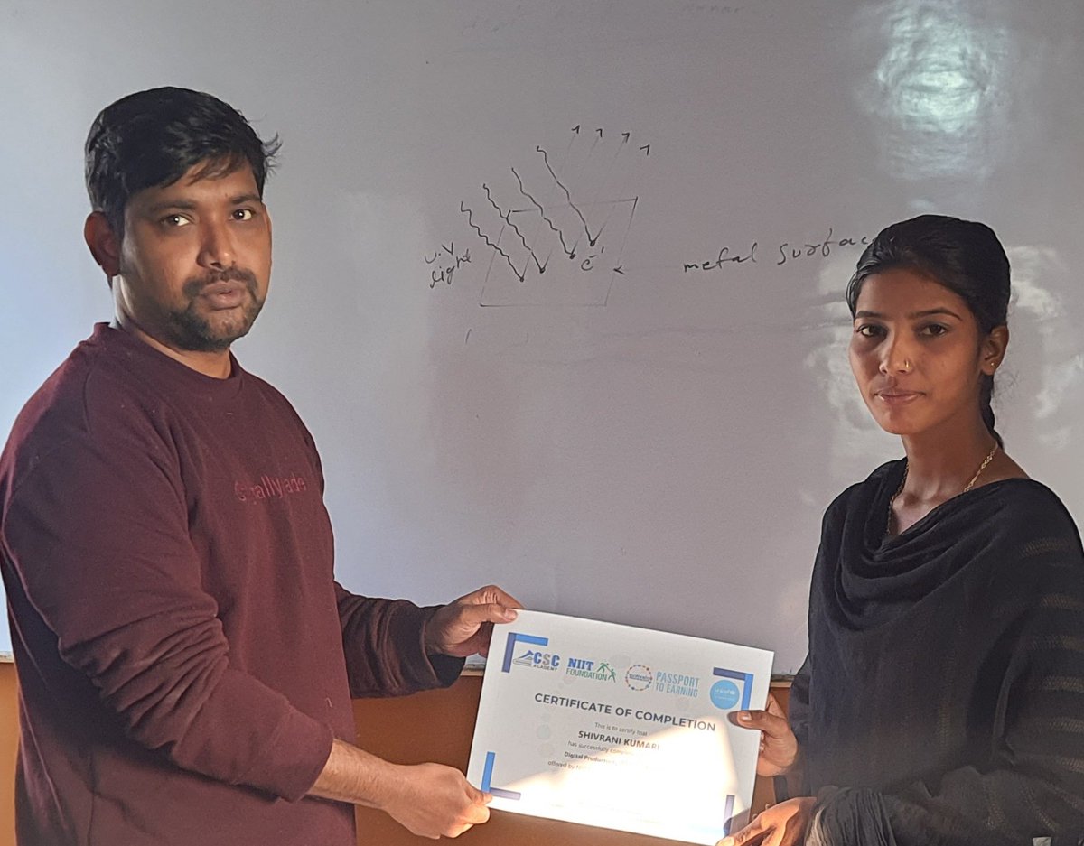 gautam_grd's tweet photo. Certificates were distributed among the learners who received online training on “Digital Skills” under UNICEF's Passport to Earning initiative. @rupeshkumar796 @UNICEFIndia @CSCegov_ @YuWaahIndia @anupam7773 csc centers are helping rural learners to take online training. https://t.co/IqYESZXh5B