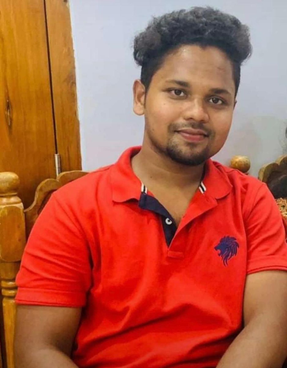 NeelimaEaty's tweet image. Two people were killed in a bike accident in Madhapur today when their speeding bike skidded off the road and collided with a divider. The victims from Borabanda died, one at the scene and the other on the way to the hospital. #Madhapur #Hyderabad #BikeAccident