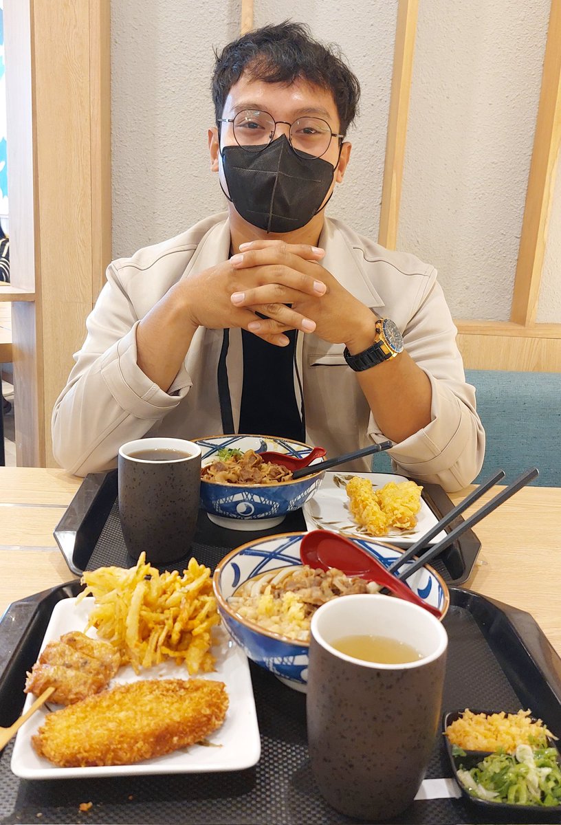 Syarif_Calip's tweet photo. "Makanan adalah simbol cinta ketika kata-kata tidak memadai." 🍜- Alan D. Wolfelt
.
.
#udon #udonnoodles #food
 #makanan #love #foodstagram
#streetfood #foodie #syarifcalip #beach #travel #summer #sea #photography #sunset #love #beachlife #foodphotography #pahawang https://t.co/Gz0koUO7XI