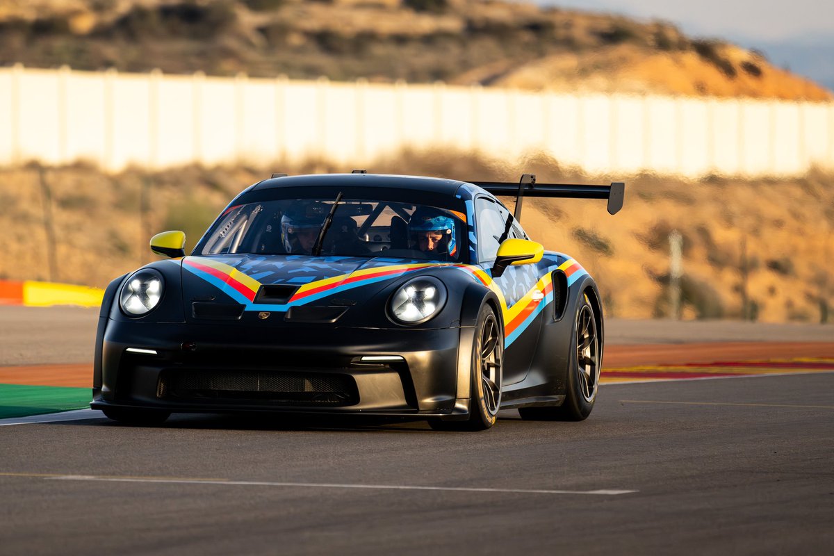 A14Management's tweet photo. Check it out how sounds the Porsche during the FA Speed Cperience with Past Racing team a few weeks ago on the last A14 CAMP celebrated in Motorland 👉🏻 https://t.co/F1hWrktoXP
#a14management #a14camp #porsche #pastracing #speedexperience https://t.co/ef9Ev6wQgT