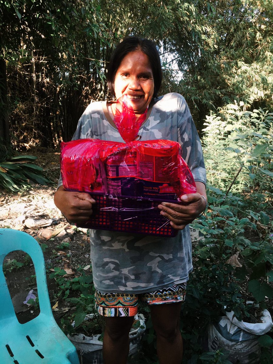 Project Feedback Update: Today, we distributed more Media Noche packages, all thanks to your support! 

So far, we’ve delivered 35 packages—and counting! We’re still accepting donations 🤍 For just Php 2,000, you can share your blessings with a nanay or tatay farmer this season!