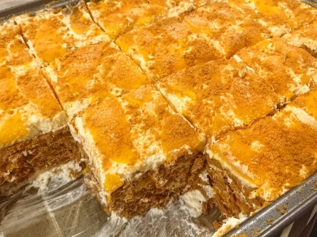 HazelEscarilla's tweet photo. Mango Graham
#MangoGraham #GrahamFloat #HazelsKitchen #HK #yummy #mustTry #HomemadeWithLOVE #HKDesserts #RefrigeratedCake https://t.co/VMt82NaNr0