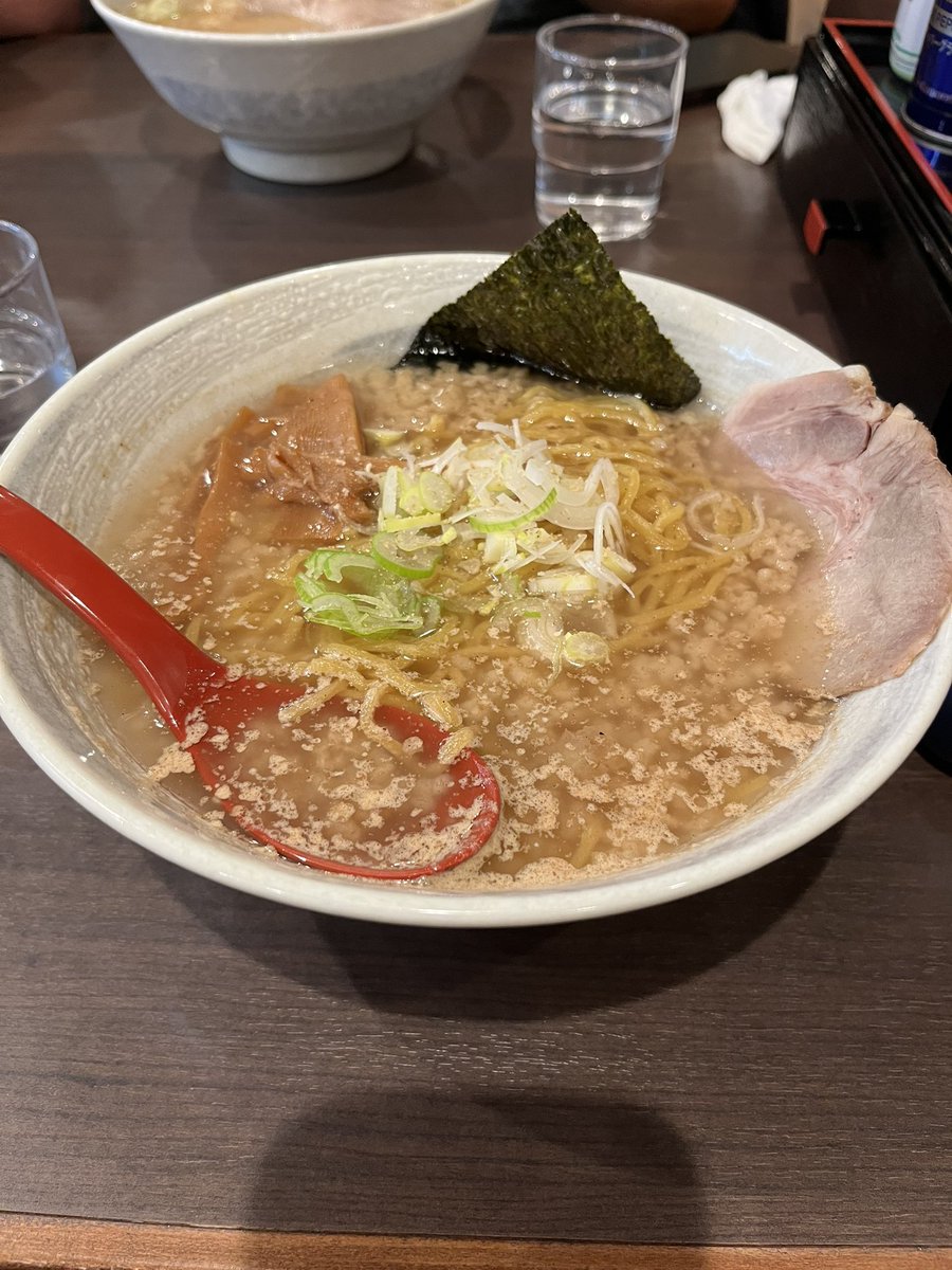 今日の夜飯のラーメンクソ美味かったわ〜
 #飯テロ
