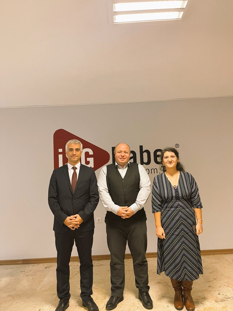 Bugün İl Yönetim Kurulu üyemiz A Sınıfı İSG uzmanı Şanay Koçyiğit Özdoğan ile birlikte İş Sağlığı ve Güvenliği Dernekleri Federasyonu Başkanı Sayın Mehmet Ensari ve  <a href="/isghabercomtr/">İSG HABER™</a> kurucusu Sayın Fatih Tüten'i ziyaret ettik. 

İnsan yaşamını doğrudan ilgilendiren bu alanda