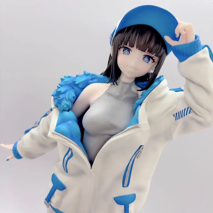 真白K大先生( )の壱色青藍ちゃんのフィギュアきた撮影してみました。可愛い!! 
