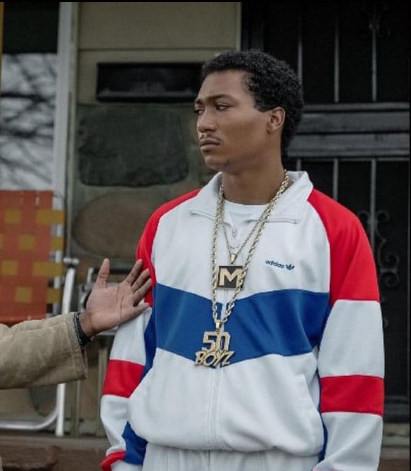 Whotfismick's tweet image. my face when somebody touches me while talking to me.