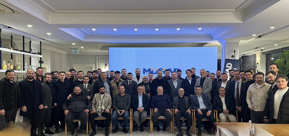 altaservet's tweet photo. Dört yılı aşkın süredir büyük bir onurla yürüttüğüm MÜSİAD ORDU ŞUBE Başkanlığı görevimi önümüzdeki ay yapılacak genel kurulda devrediyorum. Bu süreçte birlikte çalıştığım tüm yol arkadaşlarıma, desteklerini esirgemeyen üyelerimize ve dostlarımıza gönülden teşekkür ediyorum. Bu güzel yolculuğu her zaman minnetle hatırlayacağım. Yeni dönemde bayrağı devralacak Sn Güray Aksoy'a başarılar diliyorum. @MUSIAD @GencMusiadOrdu @MUSIADOrdu