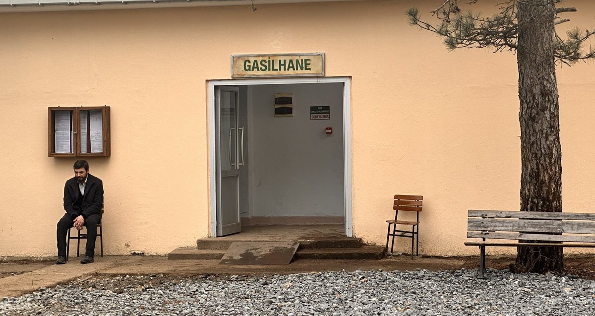 "Zaman diriyken kıymetli. Ölenin vakti bol olur."

#Gassal