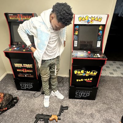 Coreyfr1999's tweet photo. #NewProfilePic https://t.co/lO9msL3Pcm