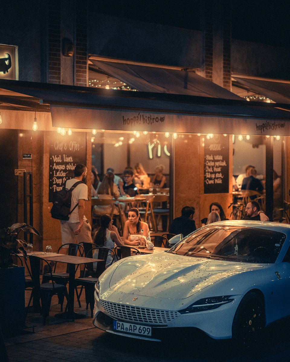 Busy evening 📸🙂