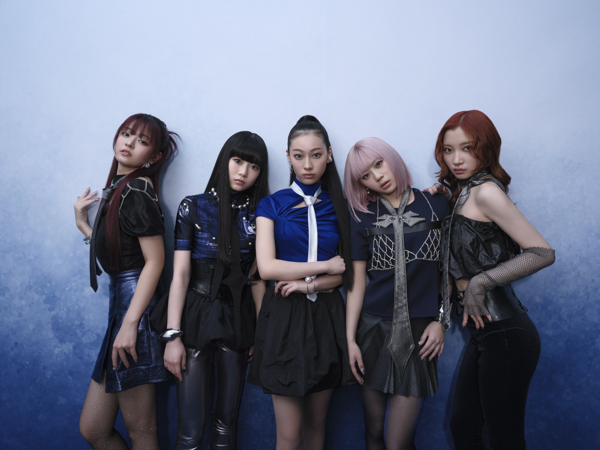 GfzAgsabMAAORgM?format=jpg&name=large