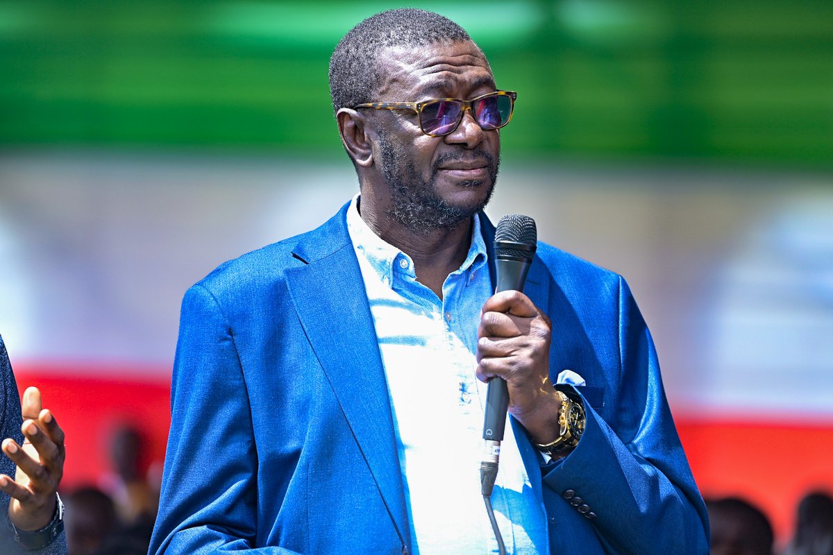 RTNB (@rtnburundi) on Twitter photo Un représentant d'une société fournissant du carburant en Afrique du Sud a soumis une offre de fourniture de carburant au ministère de l'Énergie au Burundi. Le ministre affirme que le dossier est en cours,  mais que les discussions n'ont pas encore abouti. Un représentant d'une société fournissant du carburant en Afrique du Sud a soumis une offre de fourniture de carburant au ministère de l'Énergie au Burundi. Le ministre affirme que le dossier est en cours,  mais que les discussions n'ont pas encore abouti.