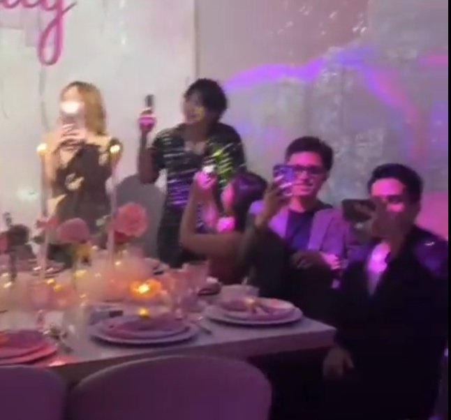 antonversee's tweet photo. gagi, kabogsh ang day2 https://t.co/XK3R4QyRcn