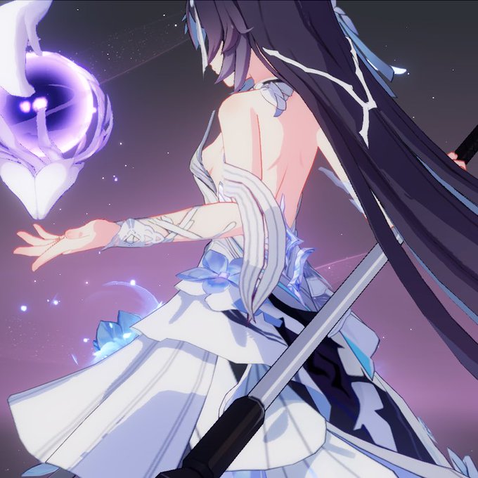 ゼーレってこう見ると巨というほど
大きくはないんだね…
てかこの衣装えっtすぎない?! 