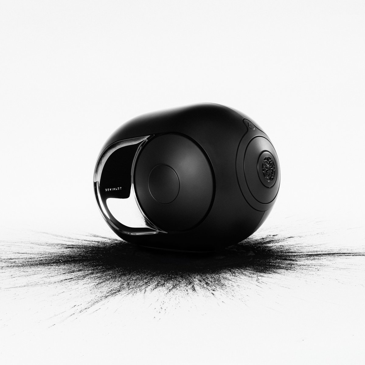 DEVIALET's tweet image. Are you really, really feeling the music?

Devialet Phantom I will make you reconsider. Get to know your favorite tracks on a different level—where every note and lyric hits you deeper.

#Devialet #DevialetPhantom