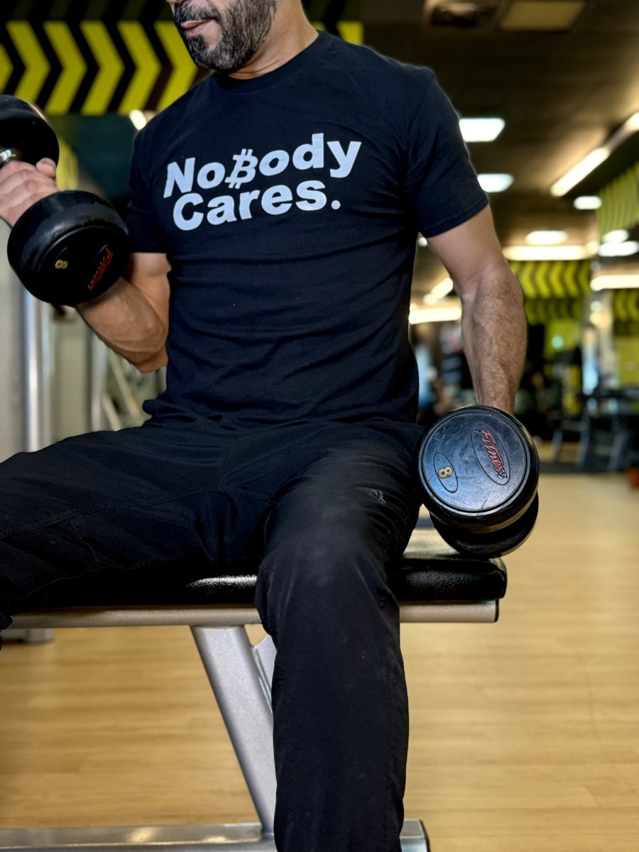 I asked <a href="/Mill3sim3/">Mill3sim3 Permissionless ⚡️</a>  for a special t-shirt. #NobodyCares  ( thank you bro 😉👍 )
