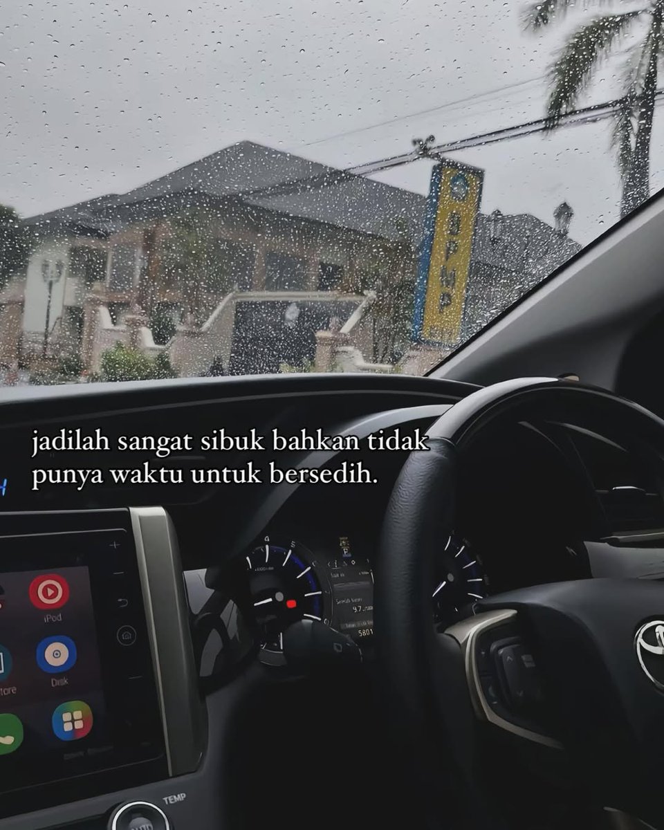 _llemonade's tweet image. lebih baik seperti ini 🥀