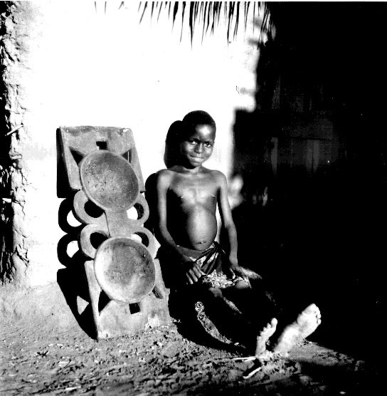 OziIkoro's tweet photo. An Igbo boy near food bowl in Abiriba, Abia state, Nigeria, in the 1930s.

Photograph: Gwilym Iwan Jones https://t.co/rVjEI9rnzb
