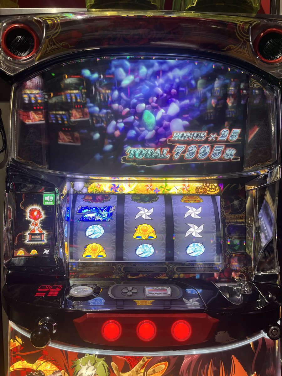 mikGRB's tweet photo. 生存報告です。今年はパチスロ打ちすぎてインプがパチ屋に行くだけの足車になりかけてます。来年はインプを愛したいです。来年の抱負でした。 https://t.co/LSBFdUA9ge