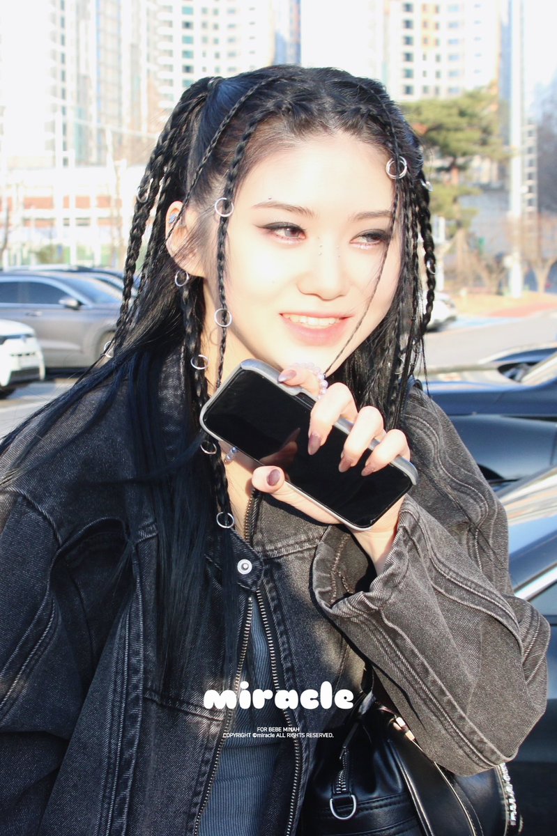 생일 축하해 ෆꔛ(⑉･ ･⑉)ꔛෆ 

#베베 #민아 #BEBE #MINAH