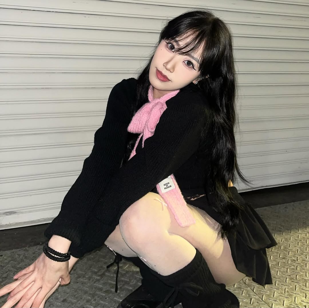ViVGLOBAL's tweet photo. [📷] tttzuling Instagram Update 

#ViV #비브 #Tzuling #쯔링 https://t.co/DZbiZLMUR9