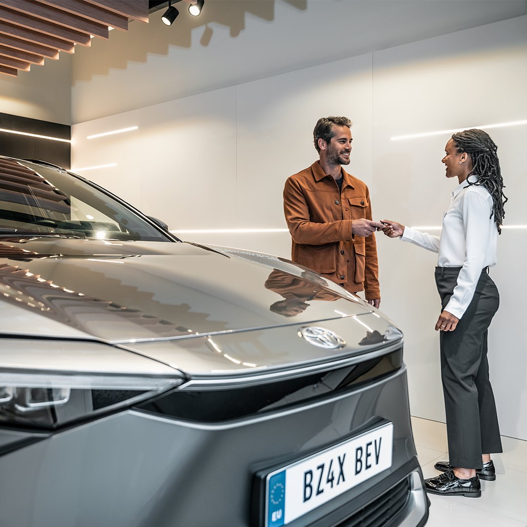 ¿Crees que un vehículo eléctrico está fuera de tu alcance? ⚡🚗

Con #ToyotaEasy y #ToyotaLeasingPlus, disfruta de uno pagando cómodas cuotas mensuales y, al final, adquiérelo a un valor reducido. Una forma económica y flexible de conducir eléctrico. 👇

bit.ly/LeasingElectri…