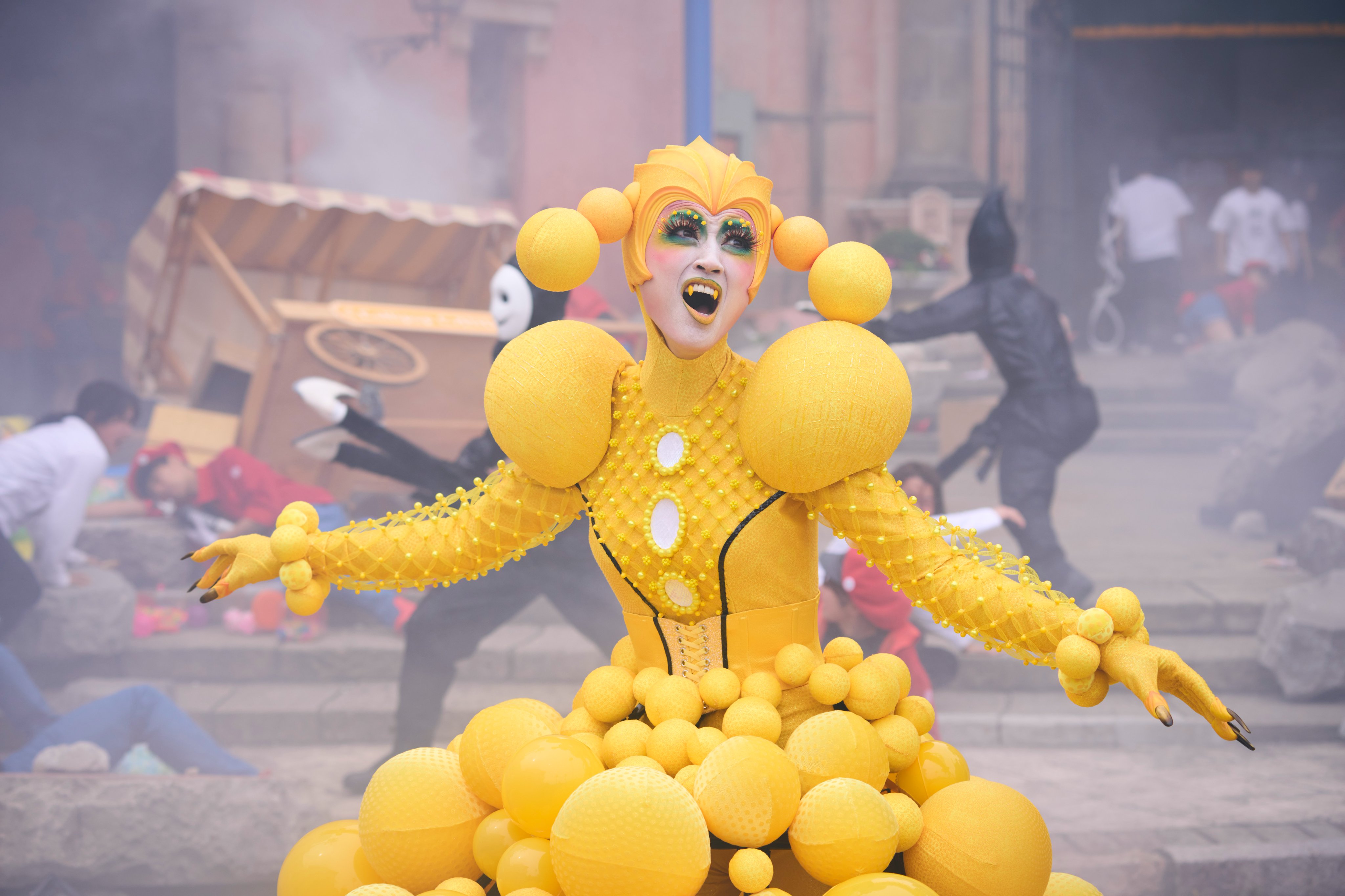 はたらく細胞 大ヒットアニメ『はたらく細胞』と140周年を迎える『美顔水』の