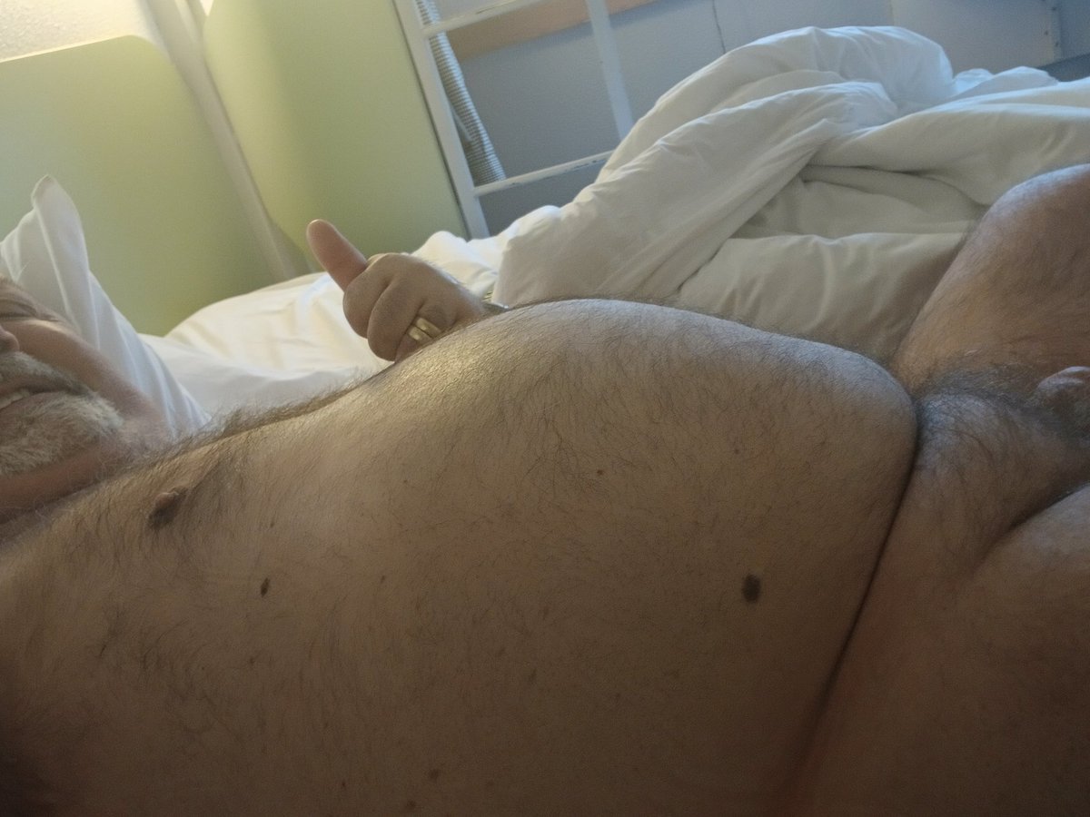 Just waking up.
bearhotel.net/309  Free
onlyfans.com/fenbearuk  Less than $4
#gayuncut #gayosos #gaymaduris #dadbod #gaybeef #gaymature #gaydaddy #gaybelly #gayfur #gaychubby