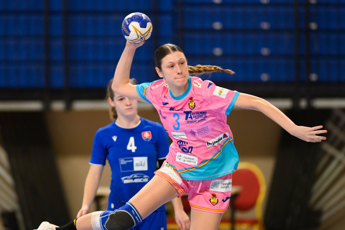 <a href="/EHFEURO/">EHF EURO</a> <a href="/blazquezbalonma/">Paco Blázquez García</a> <a href="/MangueOficial/">MARTA MANGUE</a> <a href="/juegosolimpicos/">Los Juegos Olímpicos</a> <a href="/granollers/">Granollers</a> <a href="/Garzi14/">Imanol Garciandia</a> <a href="/aleixgomez11/">Aleix Gómez Abelló</a> ✨ #MejoresMomentos de #Balonmano 2024

🗓️ Marzo

➡️ 𝐂𝐀𝐌𝐏𝐄𝐎𝐍𝐀𝐓𝐎 𝐌𝐄𝐃𝐈𝐓𝐄𝐑𝐑𝐀́𝐍𝐄𝐎 𝟐𝟎𝟐𝟒

🪶 Las #GuerrerasPromesas🇪🇸 se alzan campeonas del Campeonato Mediterráneo tras ganar a Montenegro por 30:19

📸 Stefan Ivanovic