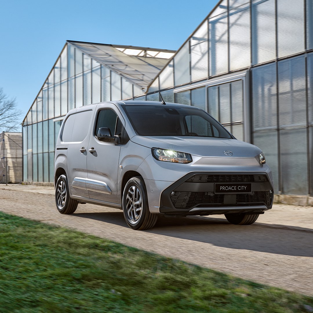 🔧 La #ProaceCity es el compañero ideal para tu empresa.

✅ Espacio versátil y gran capacidad de carga ✅ Tecnología y seguridad avanzada ✅ Eficiencia garantizada, también en versión eléctrica
Convierte cada trayecto en una oportunidad. 🚗 Descúbrela 👉 bit.ly/ProaceCity_Toy…