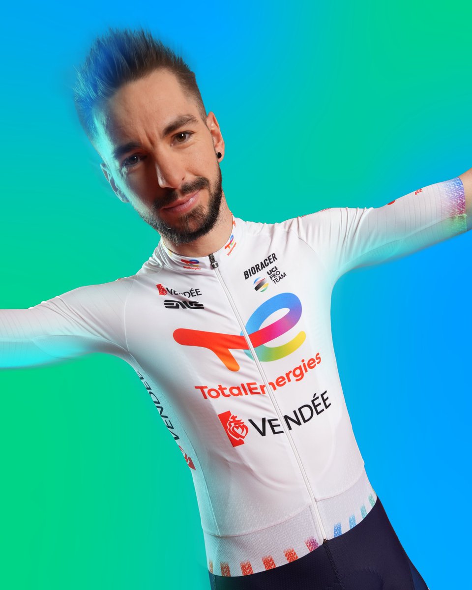 TeamTotalEnrg's tweet photo. ROUND #1. 🥊
🧵 @bioracer
Le Team TotalEnergies dévoile sa première tenue Bioracer : https://t.co/F3NyiEFtWM
#AllezTotalEnergies | #WeMakeYouFaster
#NewKitDay | #TheMostTested https://t.co/lByKmVxMnZ
