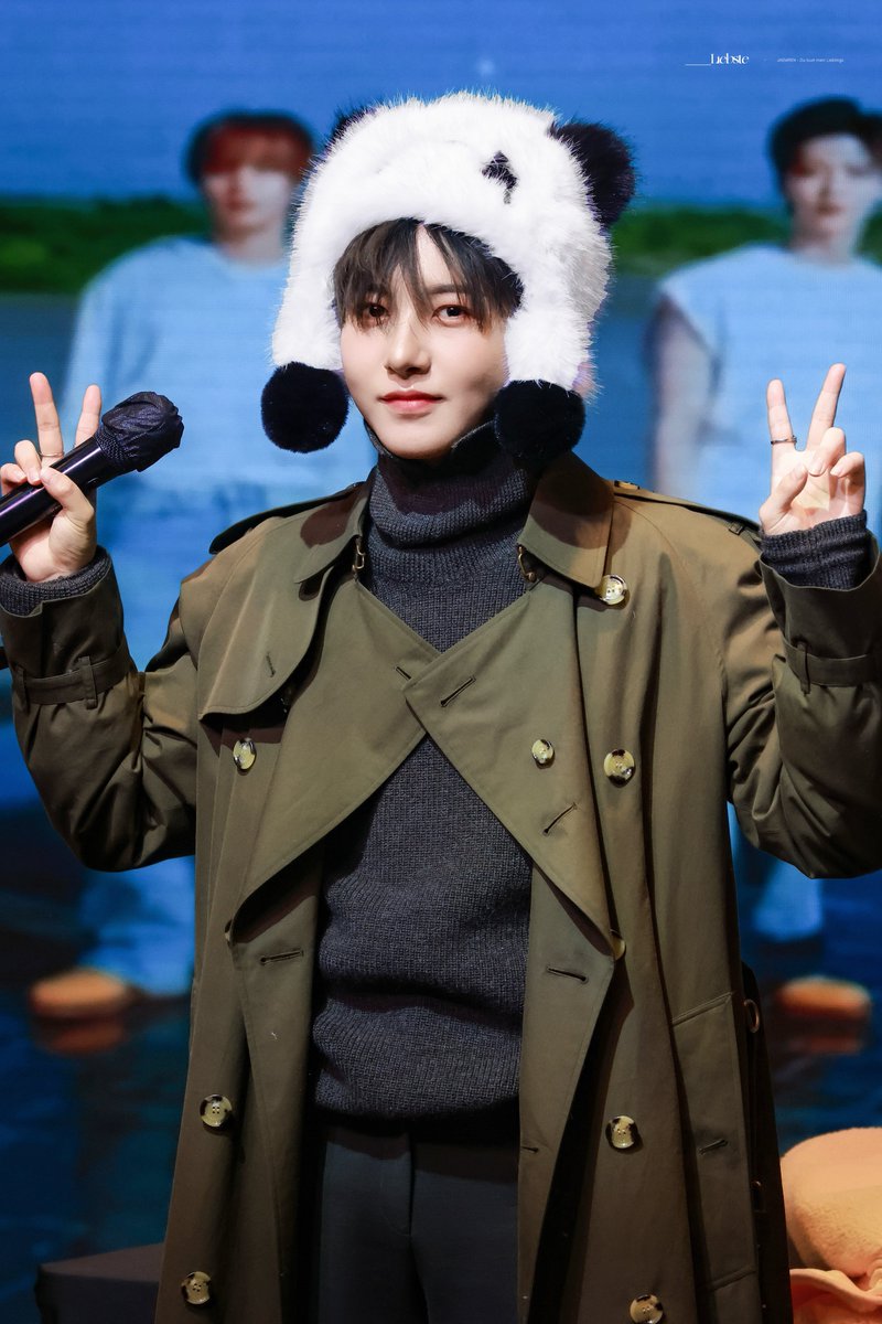 lieblings427's tweet photo. 241227

#런쥔 
#RENJUN 
#엔시티드림 
#NCT #NCTDREAM https://t.co/bQsUsiGL7w