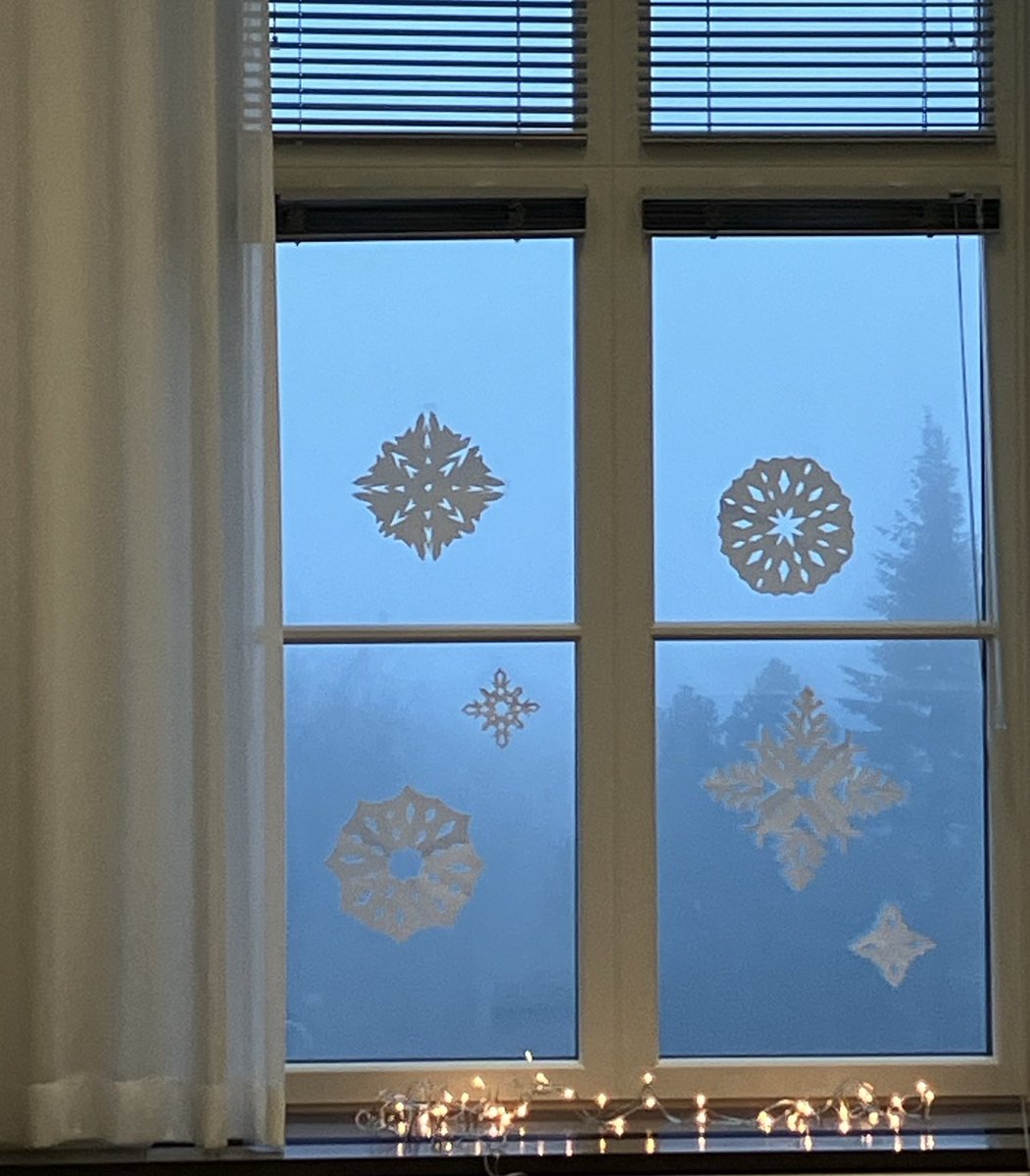 Välipäivien tunnelmaa toimistolla Merikasarmilla. ⁦<a href="/Ulkoministerio/">MFA Finland 🇫🇮</a>⁩