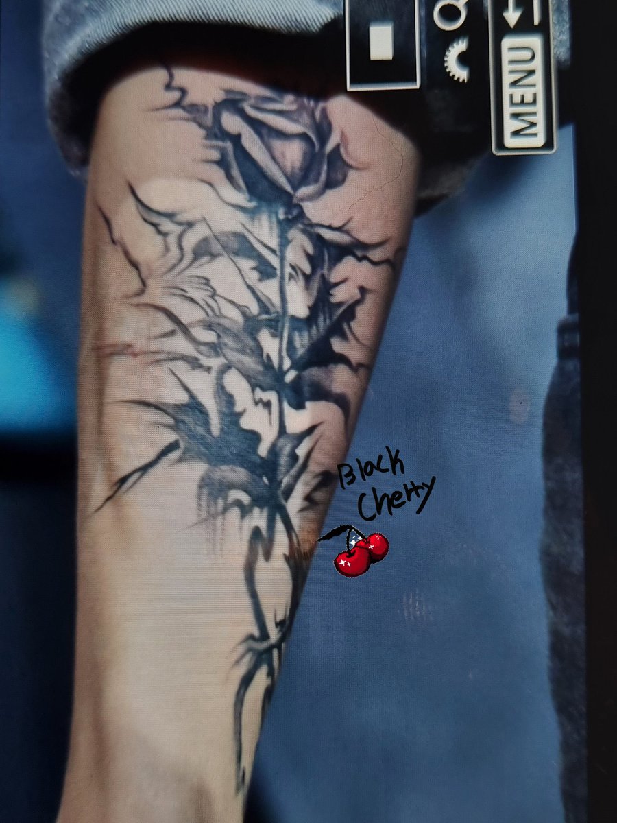 W00LOOKS's tweet photo. THE TATTOO                       THE OWNER https://t.co/H7WLWUtn1W