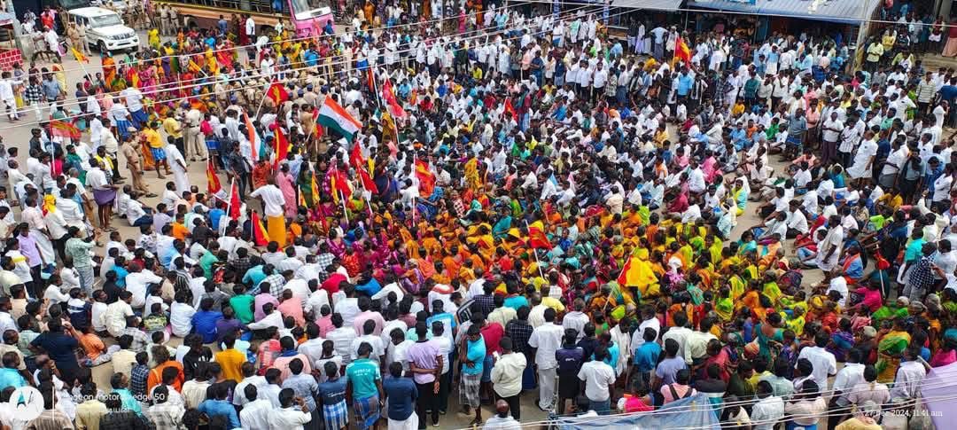 வேலும் வாளும் தாங்கிய மறவர் வீழ்ந்தது கிடையாது,

வெற்றிவேல் வீரவேல்!