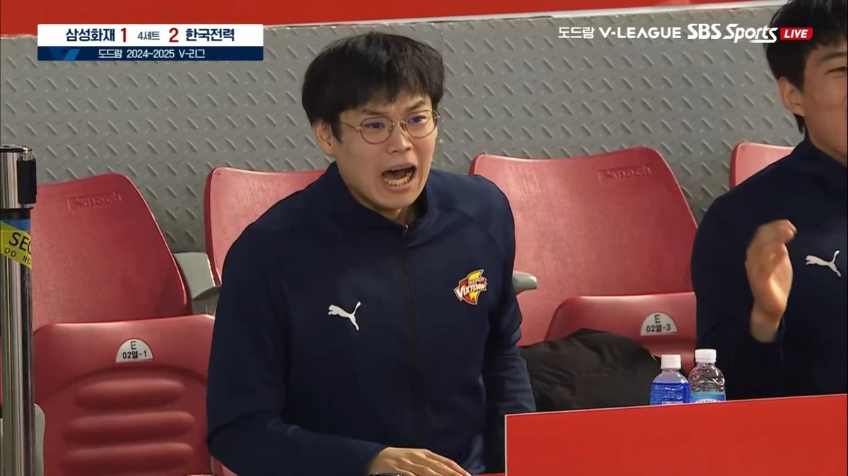 gkwnsl_'s tweet photo. 걍 한전 경기보는 나잖아 https://t.co/xpWlCAUUw7