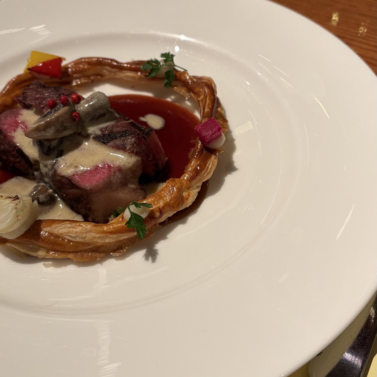 usj______09's tweet photo. クリスマス当日は初めてのパークサイ
ド・グリルでディナー🍽️🥂💫
クリスマス仕様で雰囲気良し、料理も
めっちゃ美味しくて最高のクリスマス
でした🎄🌟

#USJファン https://t.co/5mRK3LygEC