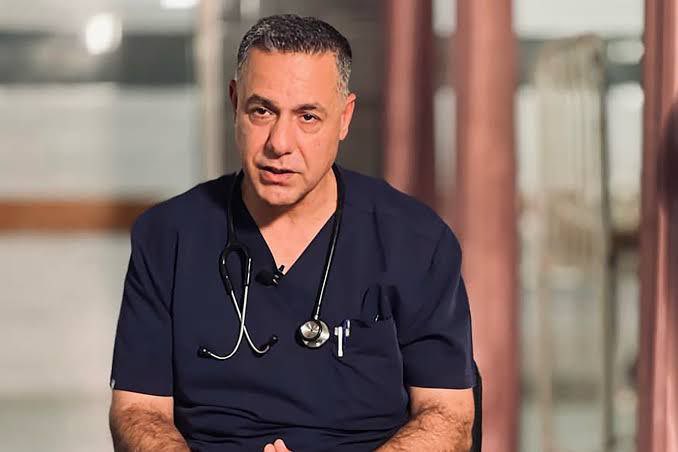 ⚡️BREAKING:

Dr. Hussam Abu Safia, Director of Kamal Adwan Hospital, received a clear threat from the Israeli forces that he will be arrested this time.—Ministry of Health in Gaza.