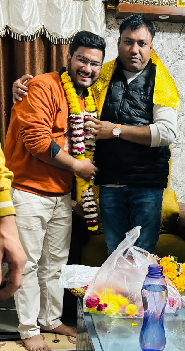 SamarthNagar5's tweet photo. जन्मदिन पर पुनः बधाई भैया 
आपका प्रेम यूंही बना रहे❤️❤️
@Nspbiaorabjp https://t.co/JNK7uXlZhL