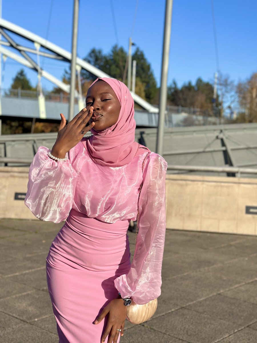 _Habeebah_'s tweet photo. One time for the birthday girl 💕✨ https://t.co/pJwvQOex9T