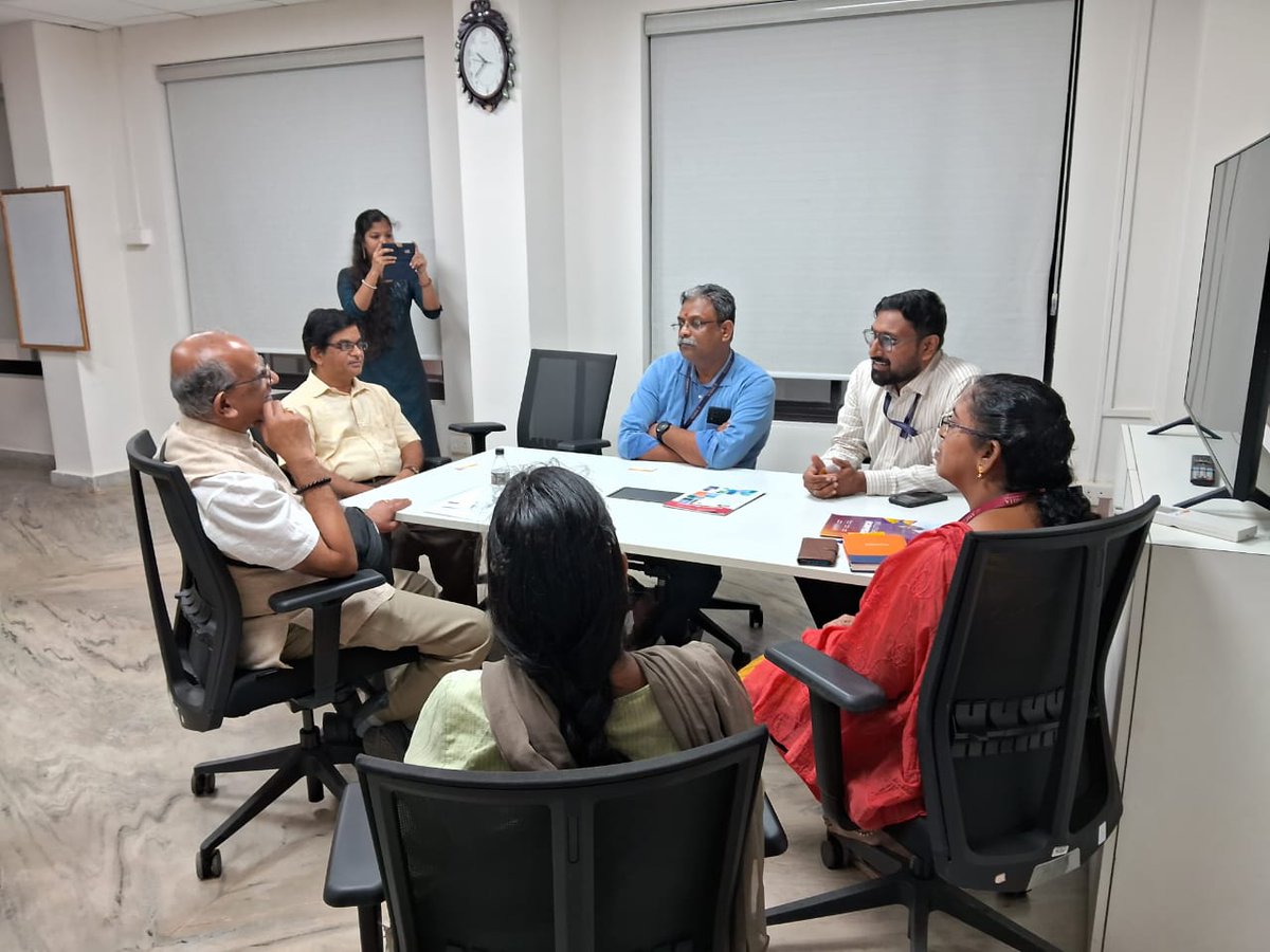 Dr. Kaushal Chari, #Dean and Professor of Information Technology Management at the University of #Wisconsin-Milwaukee, #USA visited our #Amritapuri campus on December 27, 2024. This strategic visit aimed to explore avenues for #academic &amp; #research collaborations.
#Amrita