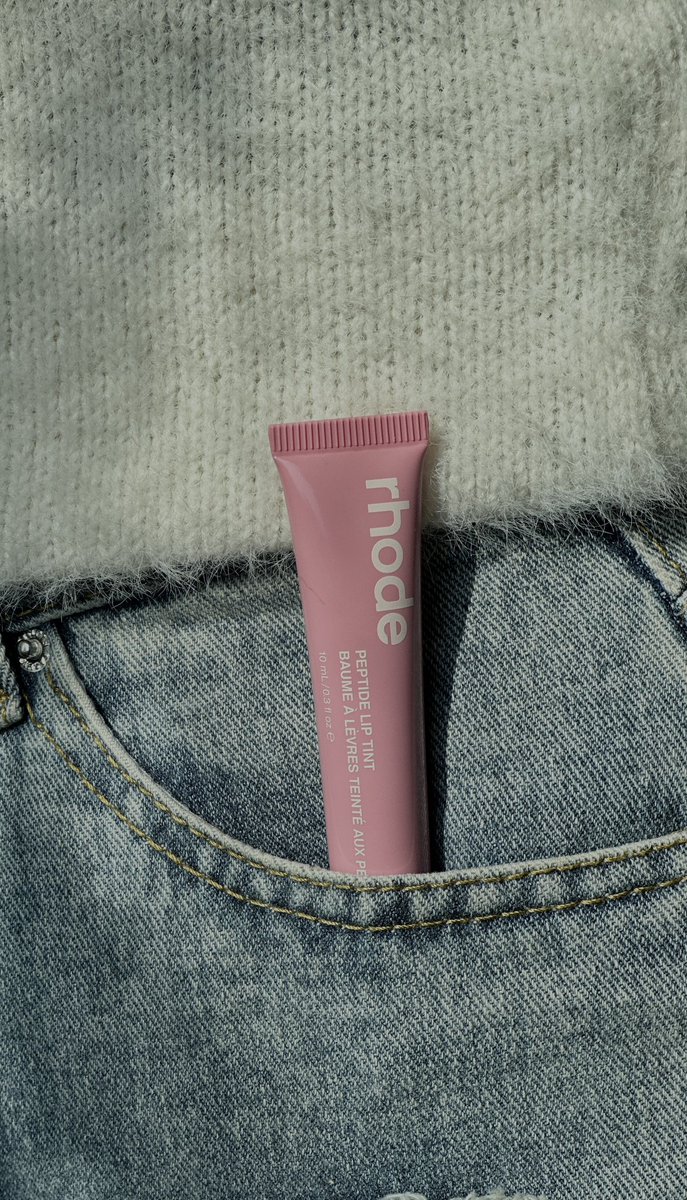 ugcwithmals's tweet photo. UGC product photography for @SkincareRhode 

#rhode #productphotography #ugc #ugccommunity #UGCcreator https://t.co/ct1Uk5Yhvy
