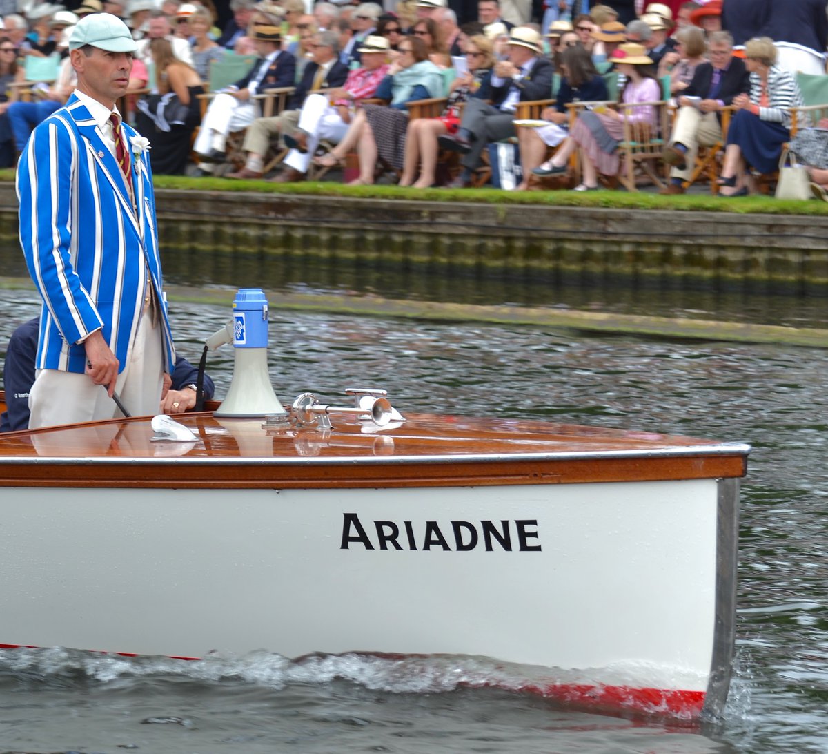 On HTBS: Tim Koch interviews the new <a href="/HenleyRegatta/">Henley Royal Regatta</a>  Chairman, <a href="/richardphelpsie/">Richard Phelps</a>, who says that "the Stewards will be consulting with schools, clubs and universities across the country about their thoughts on our current [...and] future racing programme." heartheboatsing.com/2024/12/27/ric…