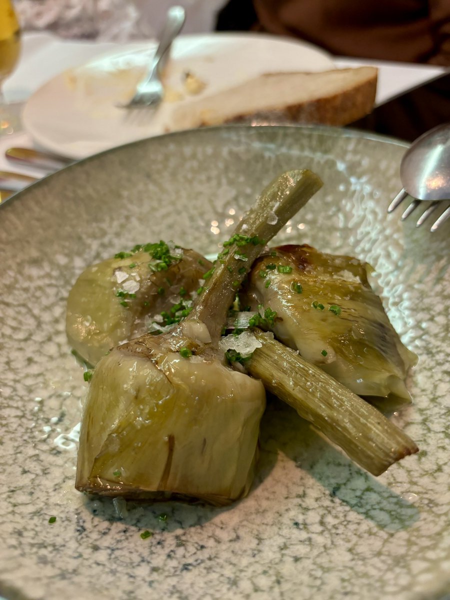 Muy recomendable <a href="/TreZerestaurant/">TrezeRestaurante&Bar</a> en Madrid, cocina tradicional con la posibilidad de pedir medias raciones y probar más platos y un buen apartado de caza y escabeches, con una muy buena relación calidad-precio.