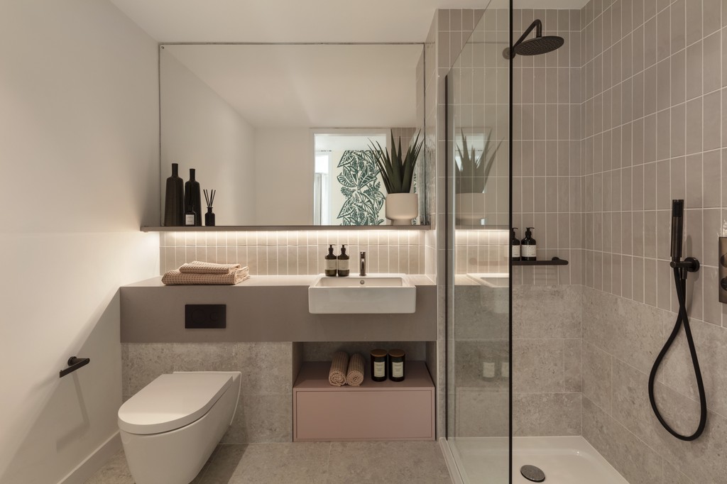 Is a new home on your 2025 wish list? Check out studio, 1, 2 &amp; 3 bedroom apartments available to buy now at Brent Cross Town!
⁠
You could be among the first to experience the exciting new lifestyle on offer at Brent Cross Town: l8r.it/POFN