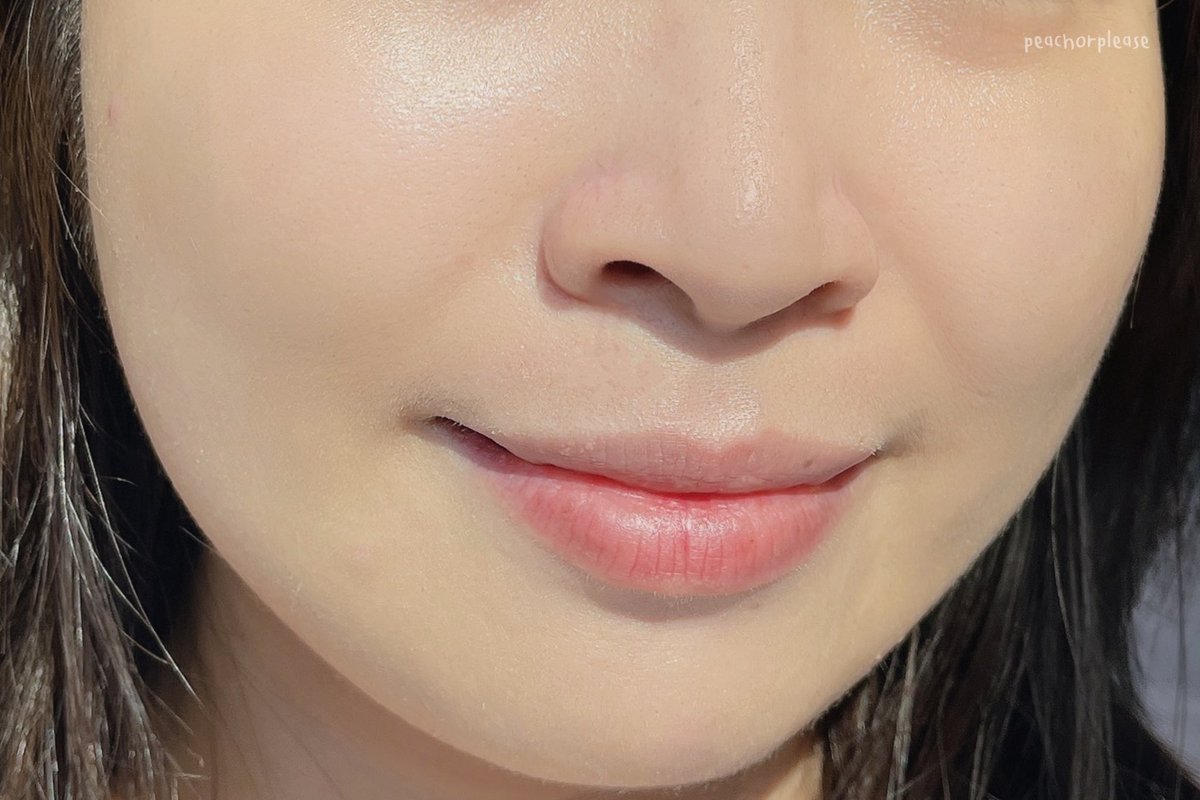 peachorplease's tweet photo. เครื่องล้างหน้า FOREO LUNA คือตำนานมาก ใช้ตั้งแต่ตอนเรียนมหาลัยจนตอนนี้ทำงานก็ยังใช้อยู่ 🤍 ตัวช่วยให้ผิวหน้าเกลี้ยงคลีนสุดๆ ตัวซิลิโคนคือไม่สะสมแบคทีเรีย กันน้ำไม่ต้องกลัวพัง แล้วปรับความแรงได้ตามใจชอบด้วย ดีงามต้องมี
#FOREOThailand #GlowwithLUN https://t.co/oCUt1hU7IU