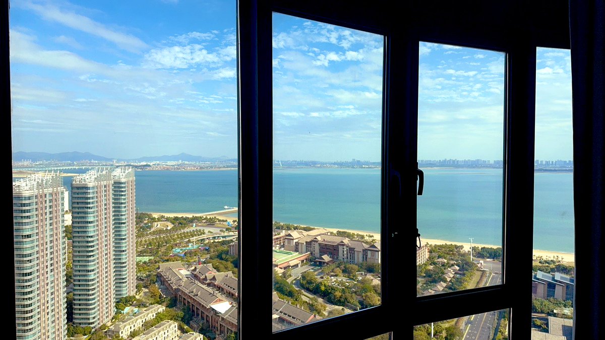 in__leonard's tweet photo. Anyway, it’s a good view https://t.co/fajGe0JYeD