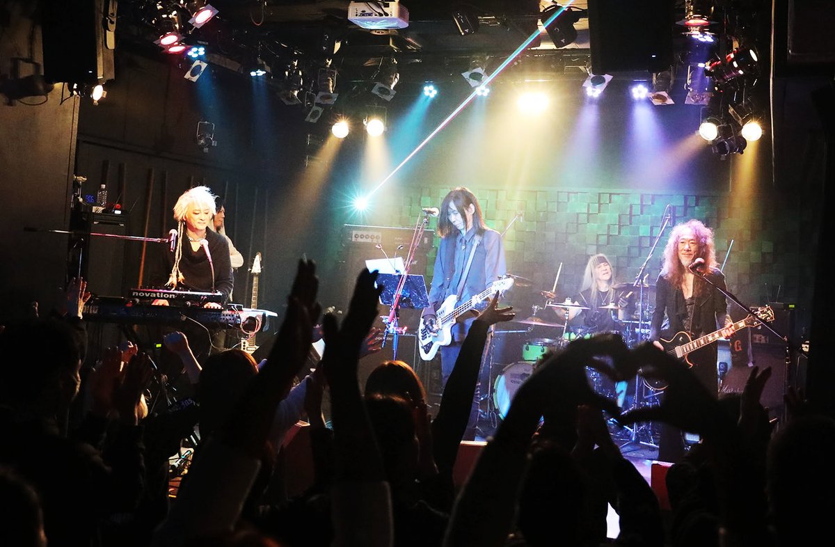 今年最後のライブありがとさんでした！
皆さん良いお年をお迎え下さい✋️
また来年‼︎