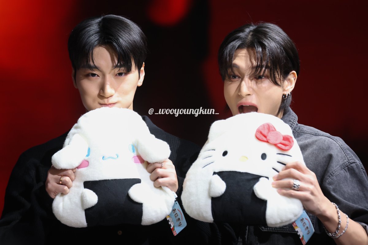 _wooyoungkun_'s tweet image. 241227

🍙🍙おにぎり🍙🍙

#ATEEZ #에이티즈 
#WOOYOUNG #우영 #ウヨン
#SAN #산 #サン